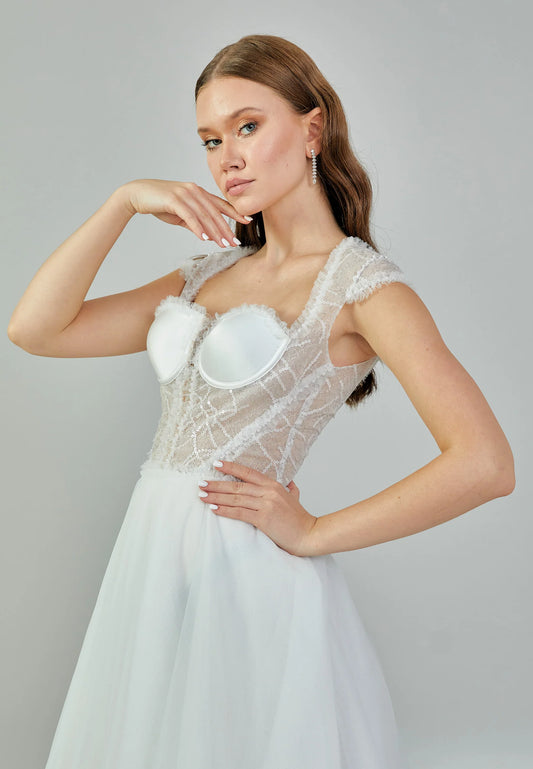 Sleeveless Maxi Tulle Regular Wedding Dress Unit Price: €180