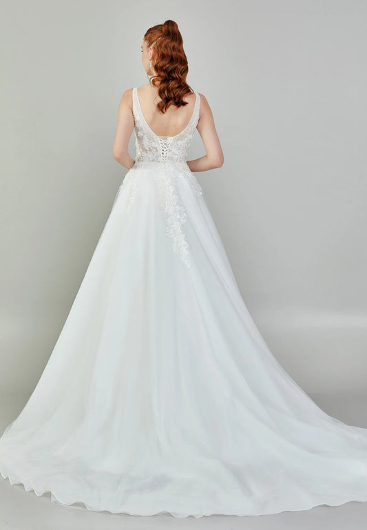 Sleeveless Maxi Tulle Regular Wedding Dress Unit Price: €240