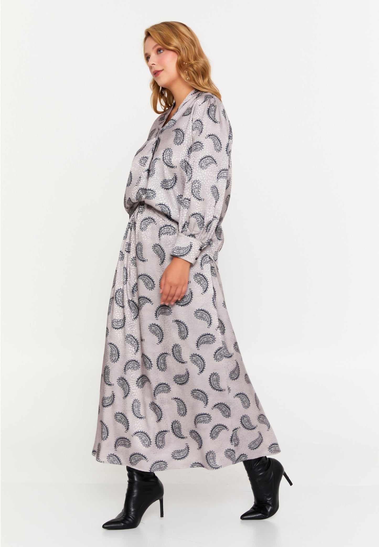 Maxi Patterned Regular Skirt Unit Price: €20