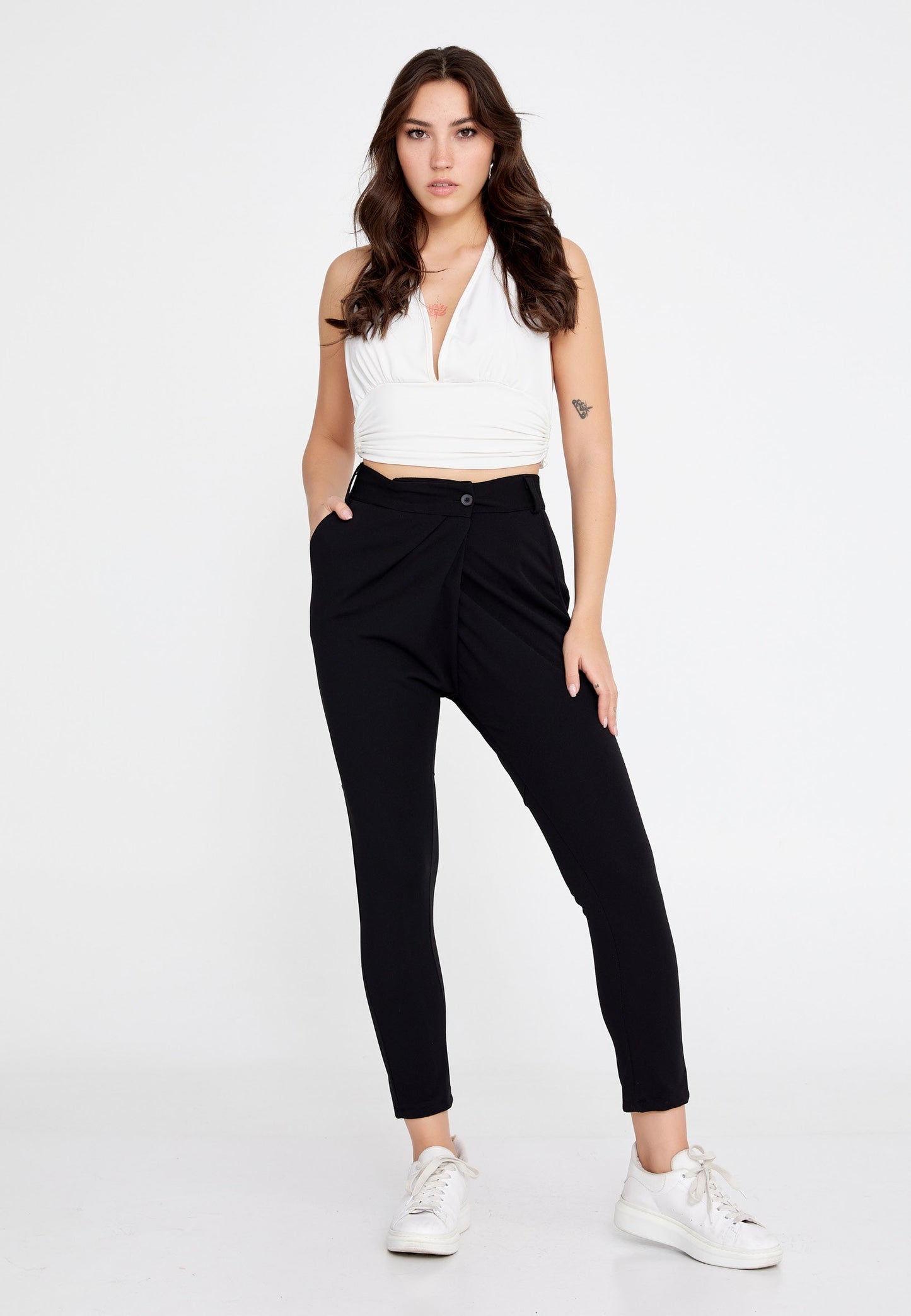 Skinny Fit Regular Pants Unit Price: €20