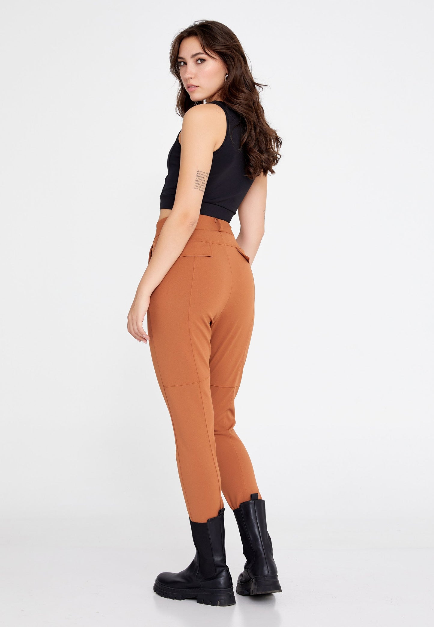 Skinny Fit Regular Pants Unit Price: €20