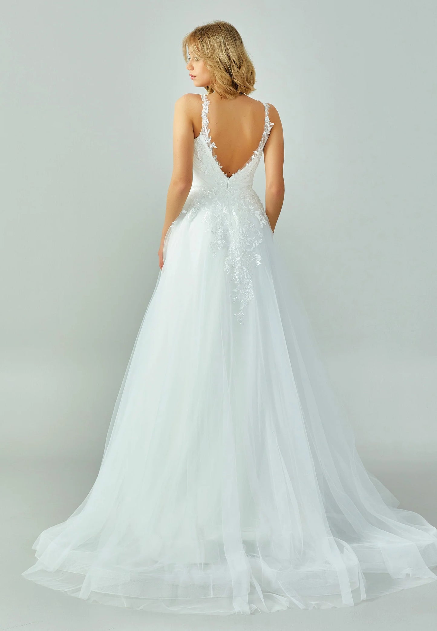 Sleeveless Maxi Tulle Regular Wedding Dress Unit Price: €250