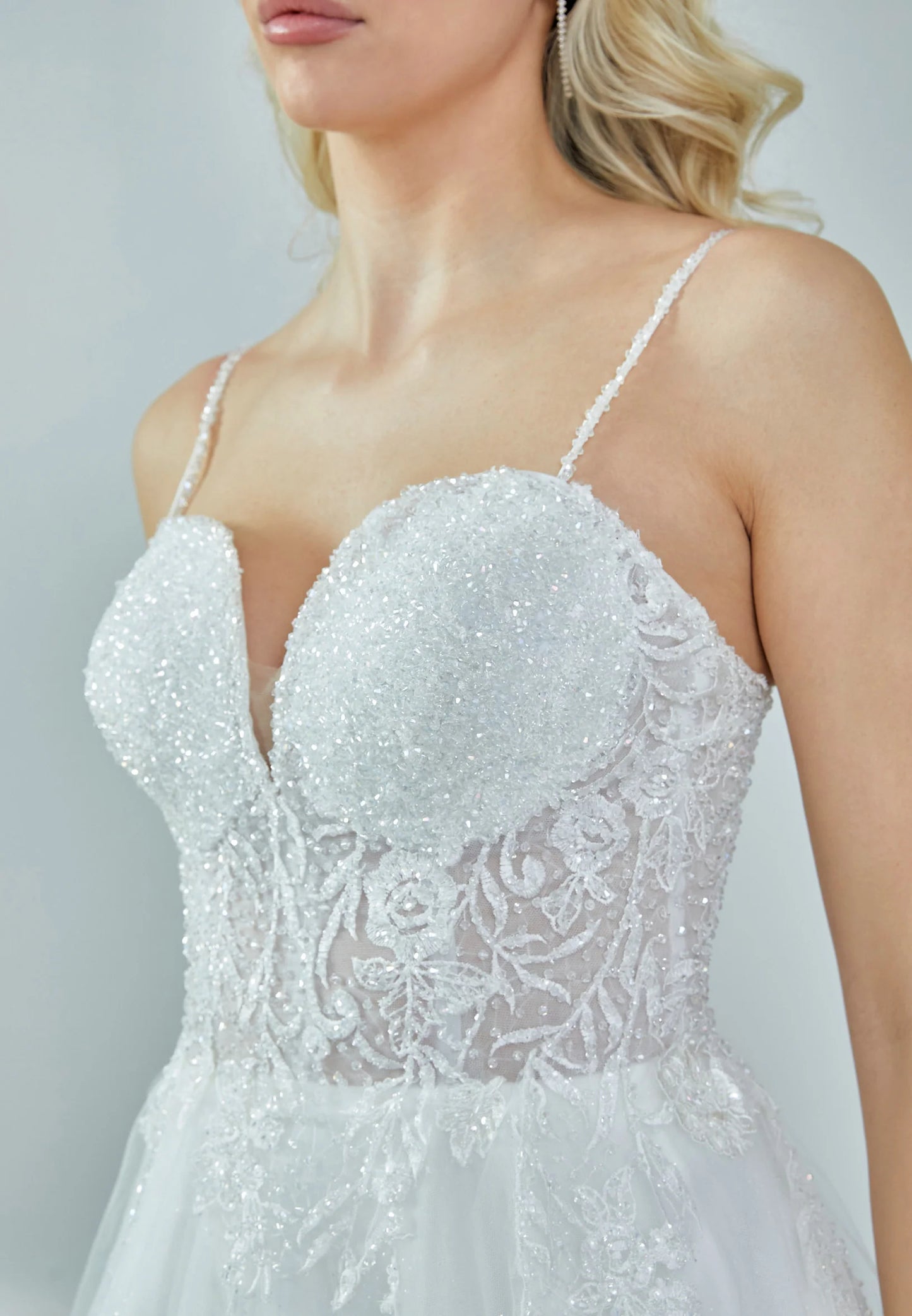 Sleeveless Maxi Tulle Regular Wedding Dress Unit Price: €190