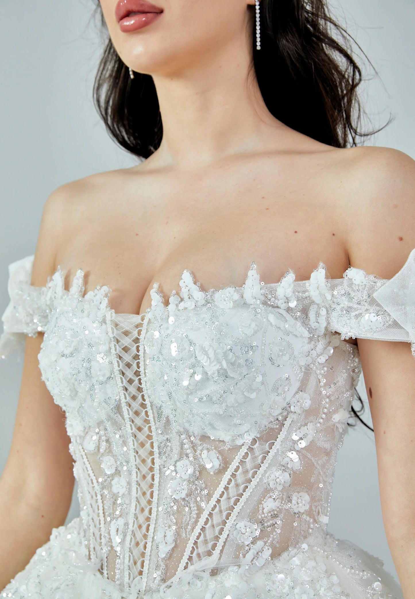 Off Shoulder Maxi Tulle Regular Wedding Dress Unit Price: €645