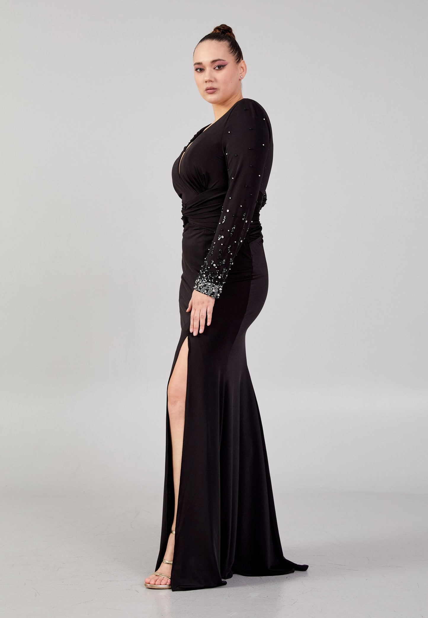 Long Sleeve Maxi Chiffon Column Plus Size Wedding Guest Dress Unit Price: €42