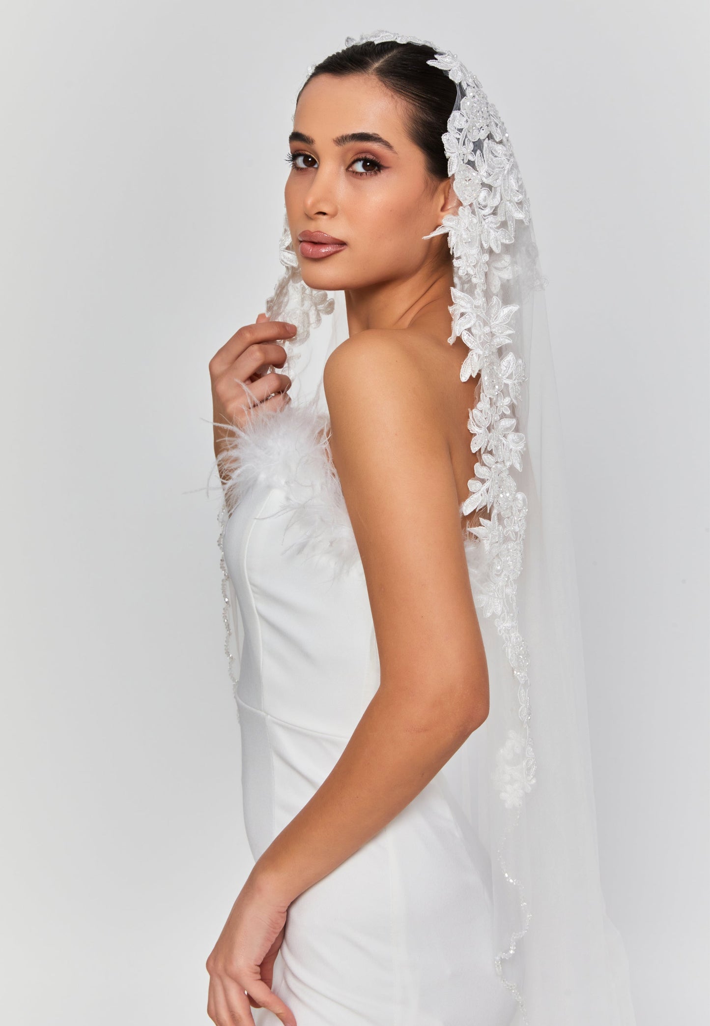 Floral Single Tier Tulle Veil ( 2mt) Unit Price: €46
