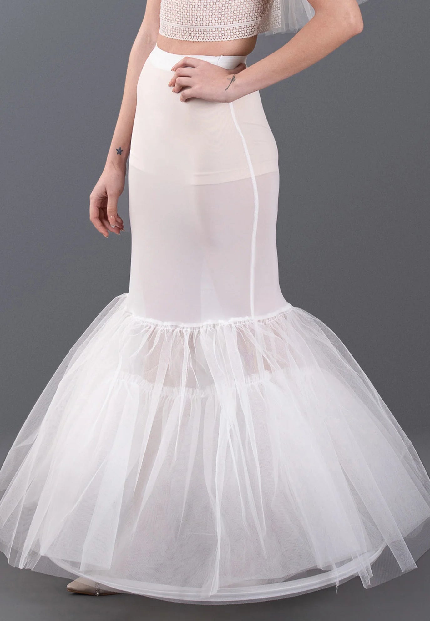 1 Hoop Tulle Without Flounce Fish Cut Petticoat Unit Price: €24