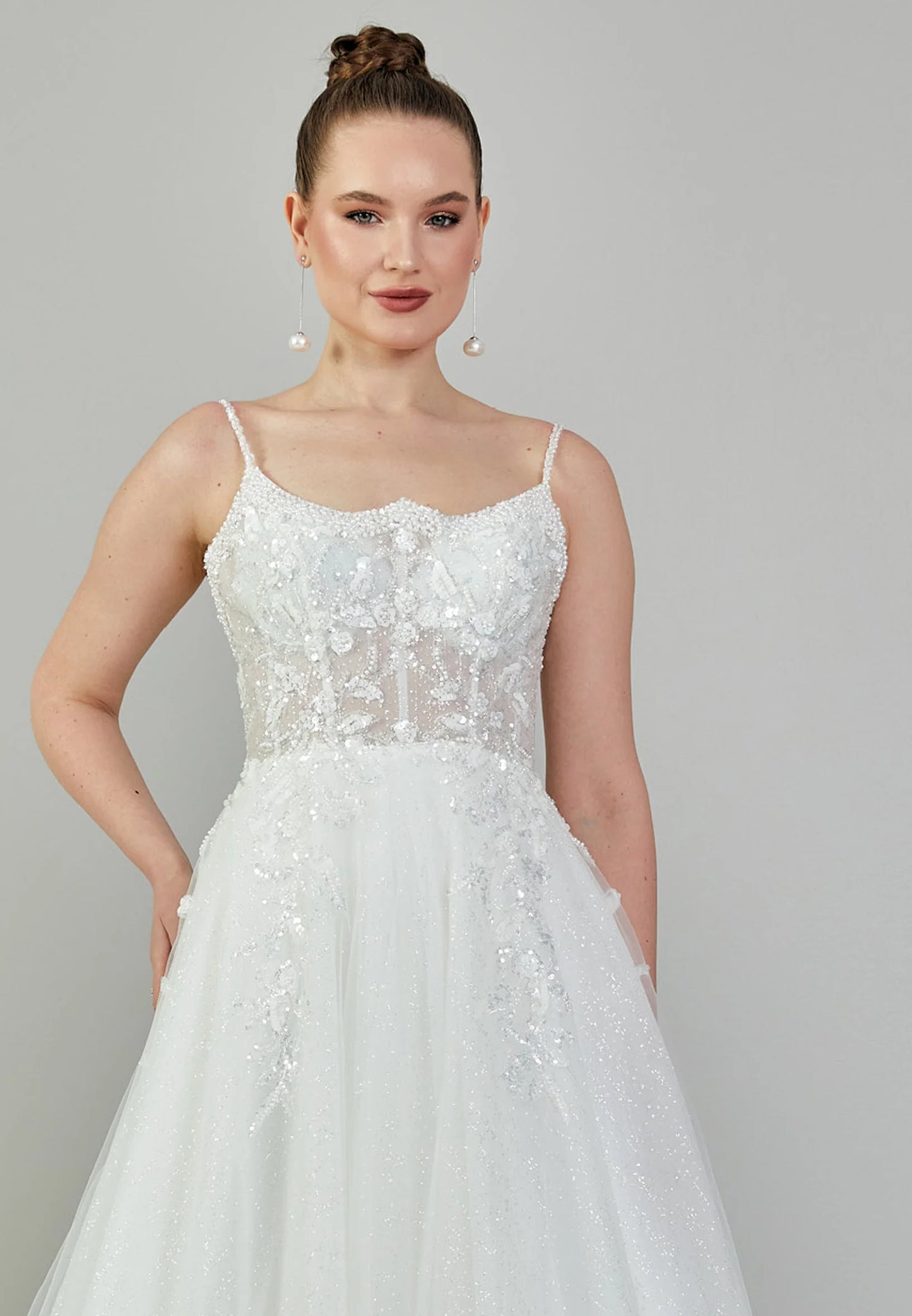 Sleeveless Maxi Tulle Regular Wedding Dress Unit Price: €240