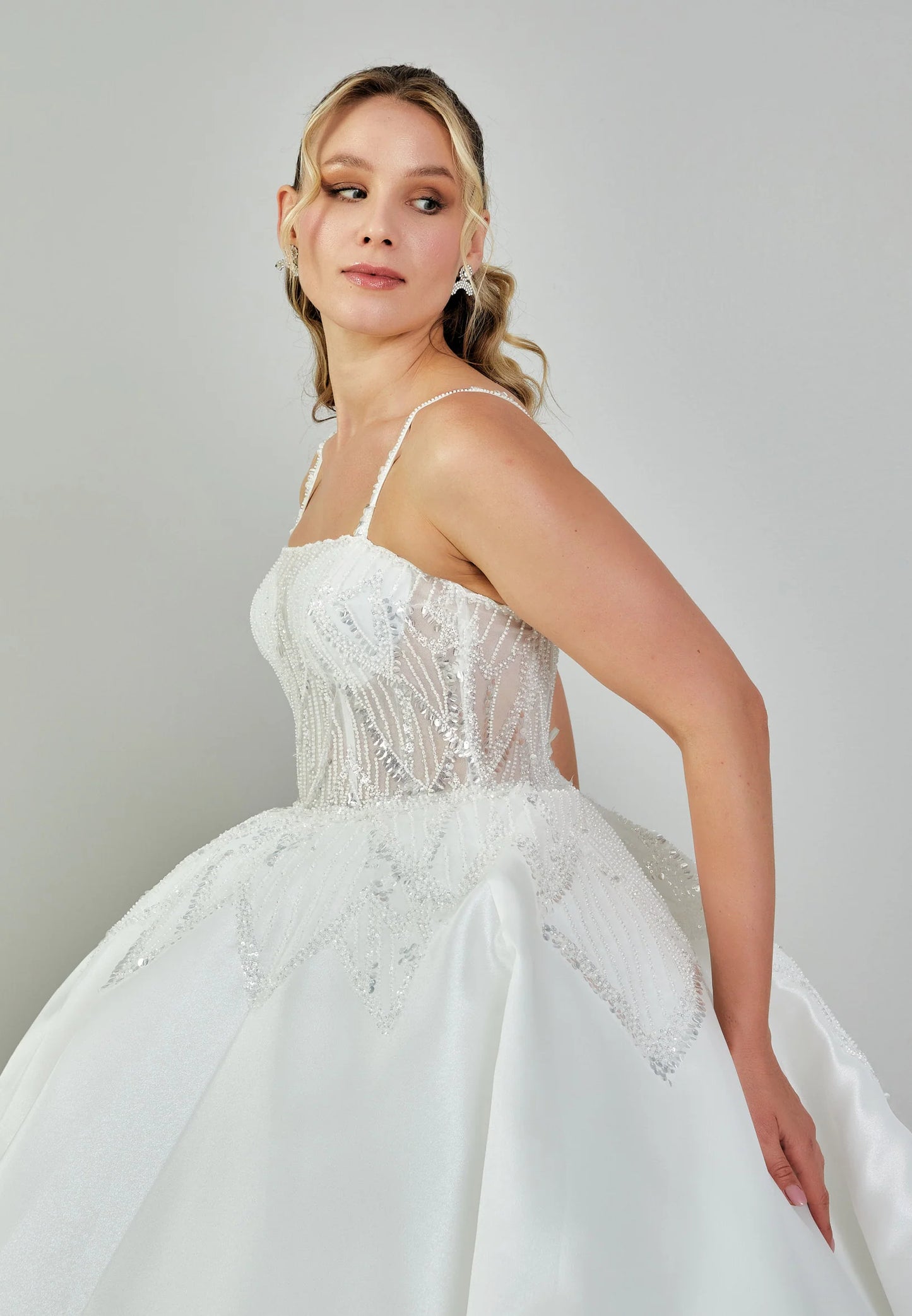 Sleeveless Maxi Polyester Plus Size Wedding Dress Unit Price: €240