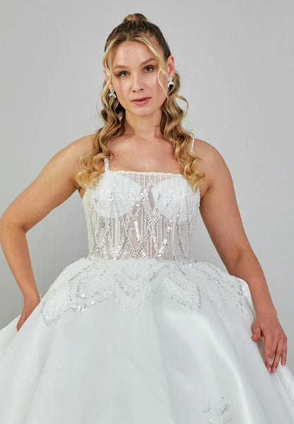 Sleeveless Maxi Polyester Plus Size Wedding Dress Unit Price: €240