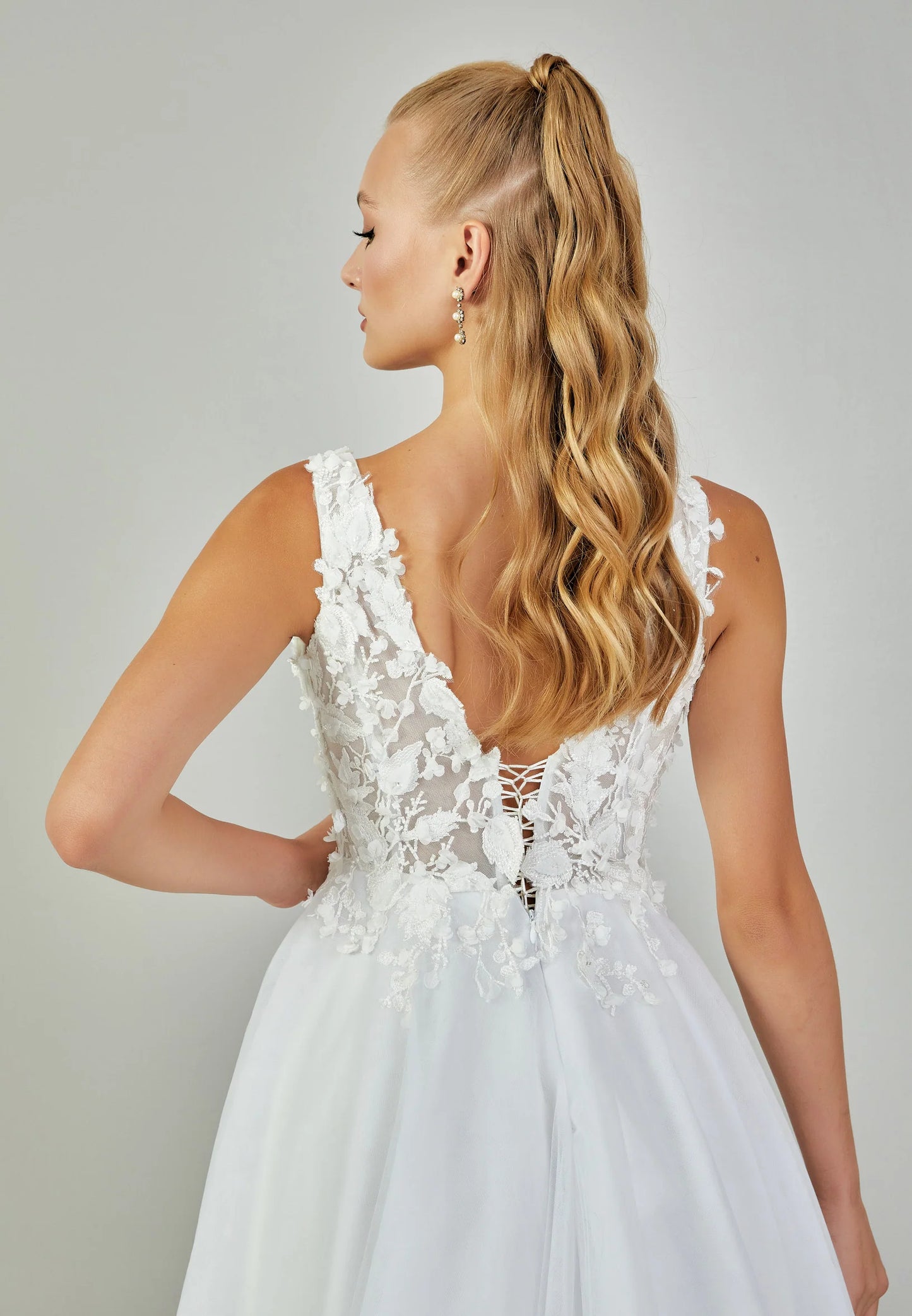 Sleeveless Maxi Tulle Regular Wedding Dress Unit Price: €420