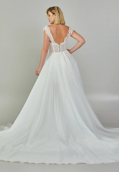 Off Shoulder Maxi Tulle Regular Wedding Dress Unit Price: €420