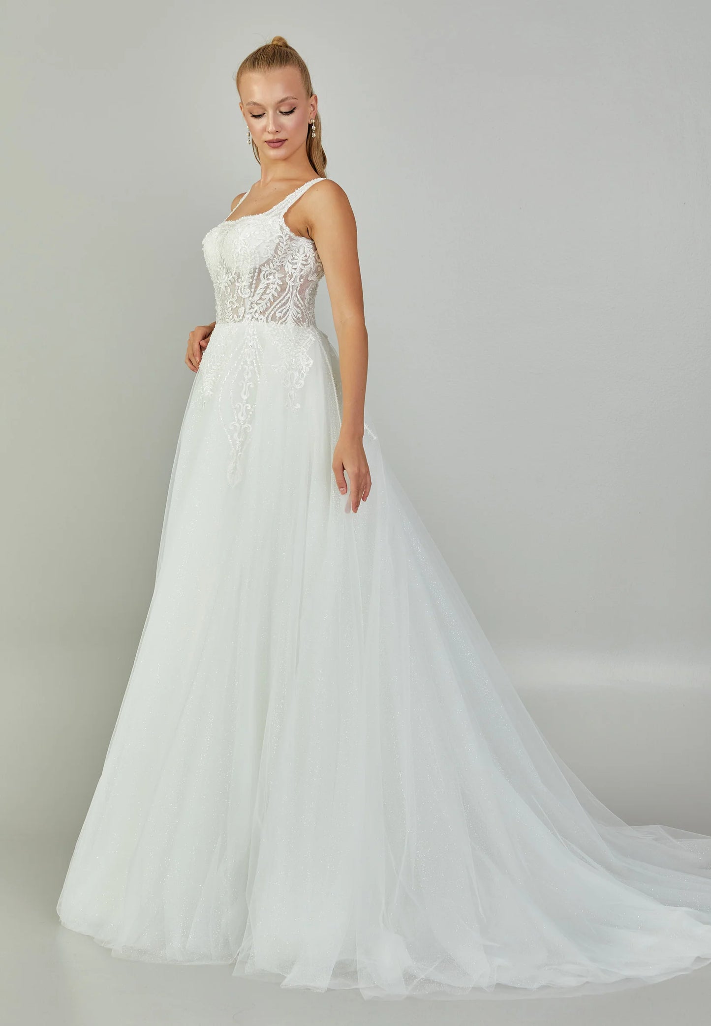 Sleeveless Maxi Tulle Regular Wedding Dress Unit Price: €240