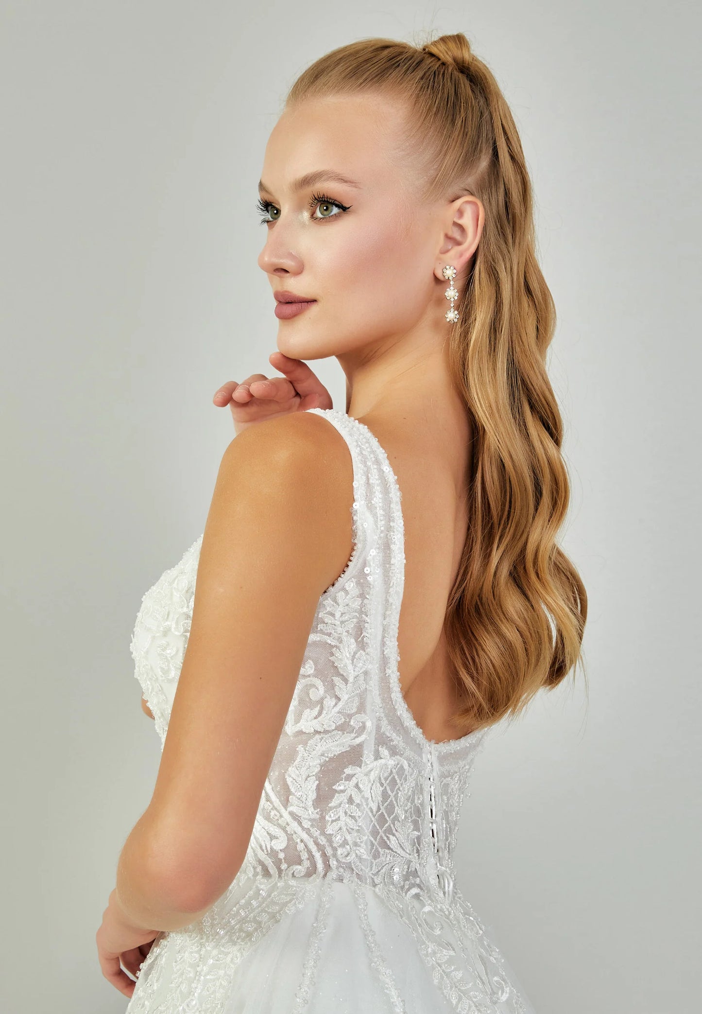 Sleeveless Maxi Tulle Regular Wedding Dress Unit Price: €240