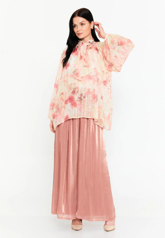 Long Sleeve Floral Regular Blouse Unit Price: €15