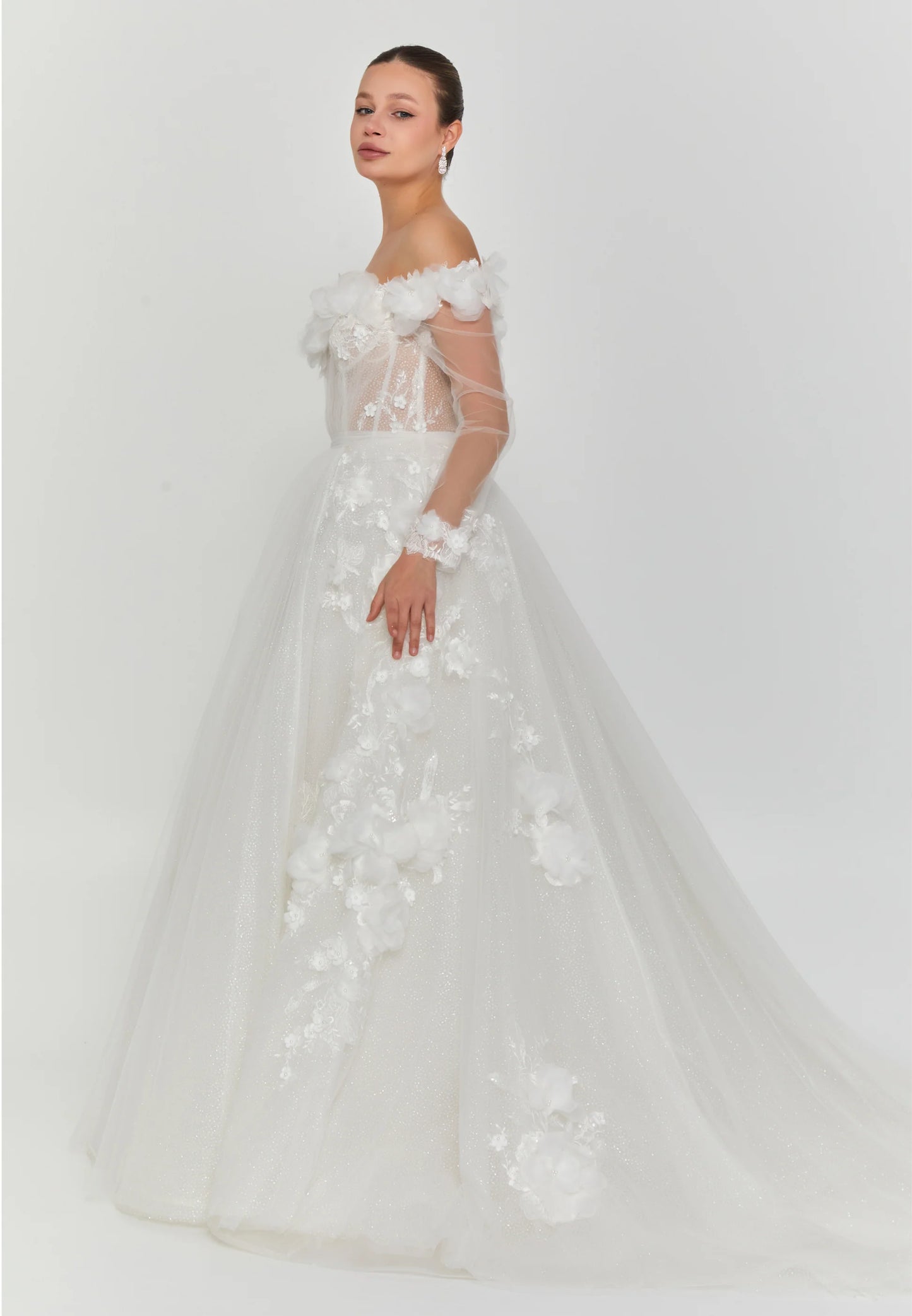 Off Shoulder Maxi Tulle Regular Wedding Dress Unit Price: €300