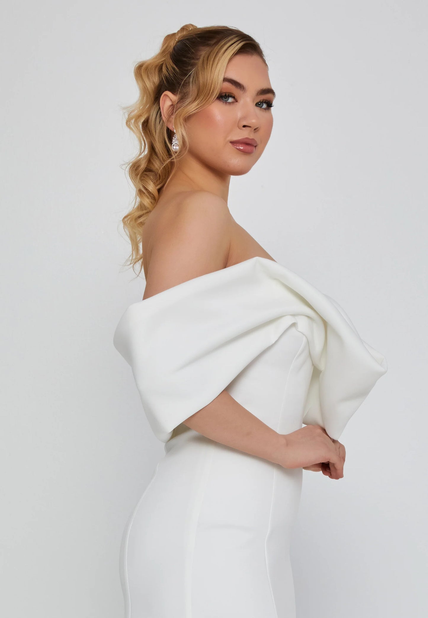 Off Shoulder Maxi Lycra Regular Wedding Dress Unit Price: €330