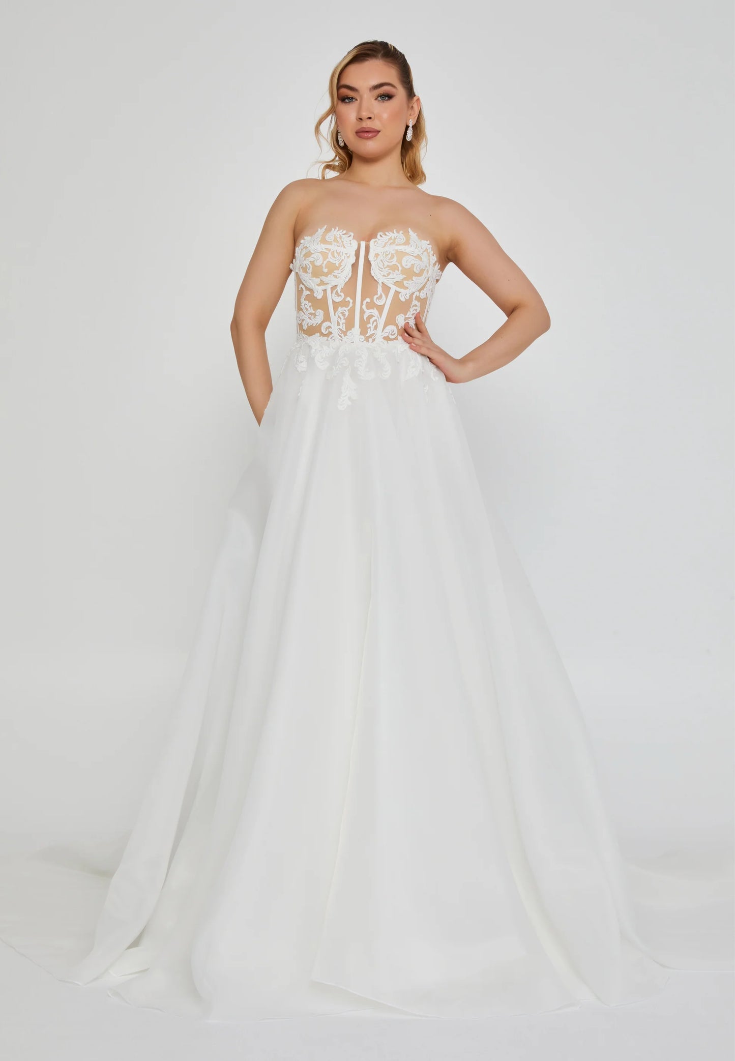 Strapless Maxi Polyester Regular Wedding Dress Unit Price: €210