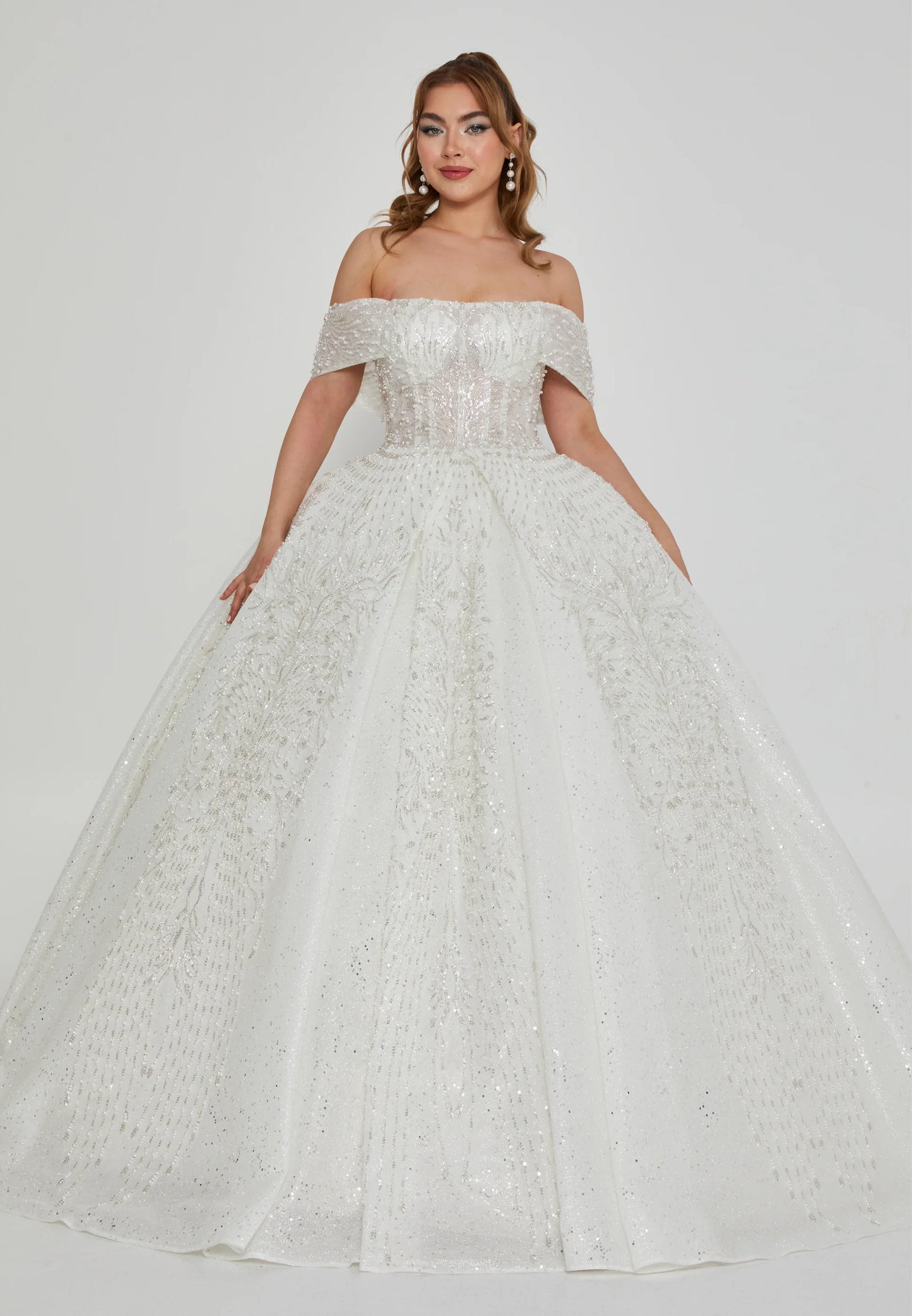 Off Shoulder Maxi Tulle Regular Wedding Dress Unit Price: €780