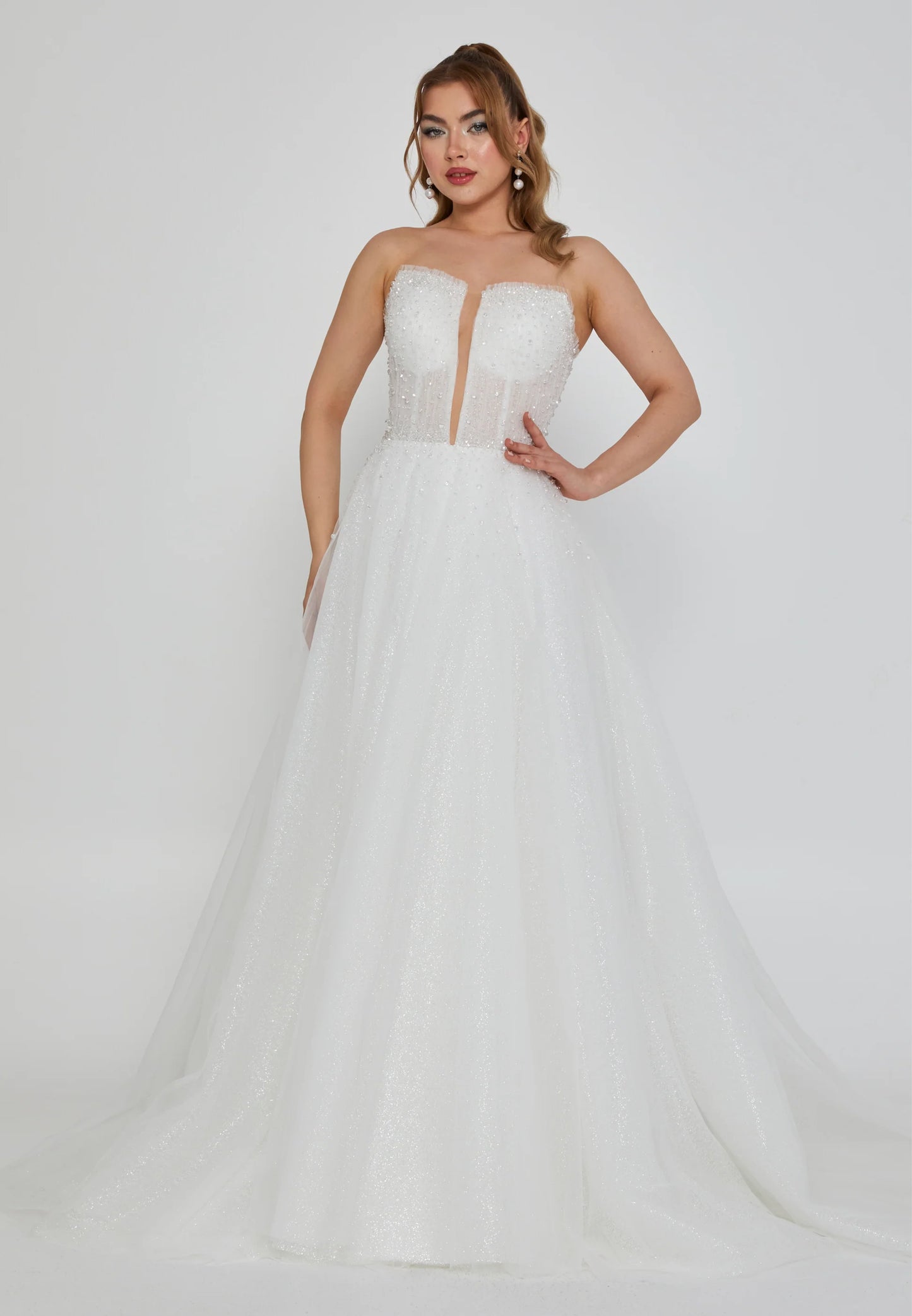 Strapless Maxi Tulle Regular Wedding Dress Unit Price: €210