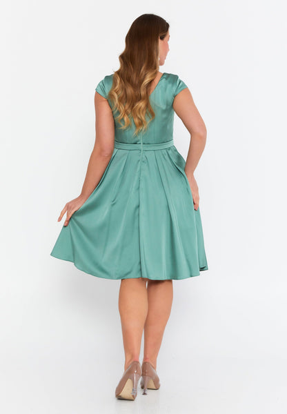 Short Sleeve Mini Satin Column Plus Size Evening Dress Unit Price: €31
