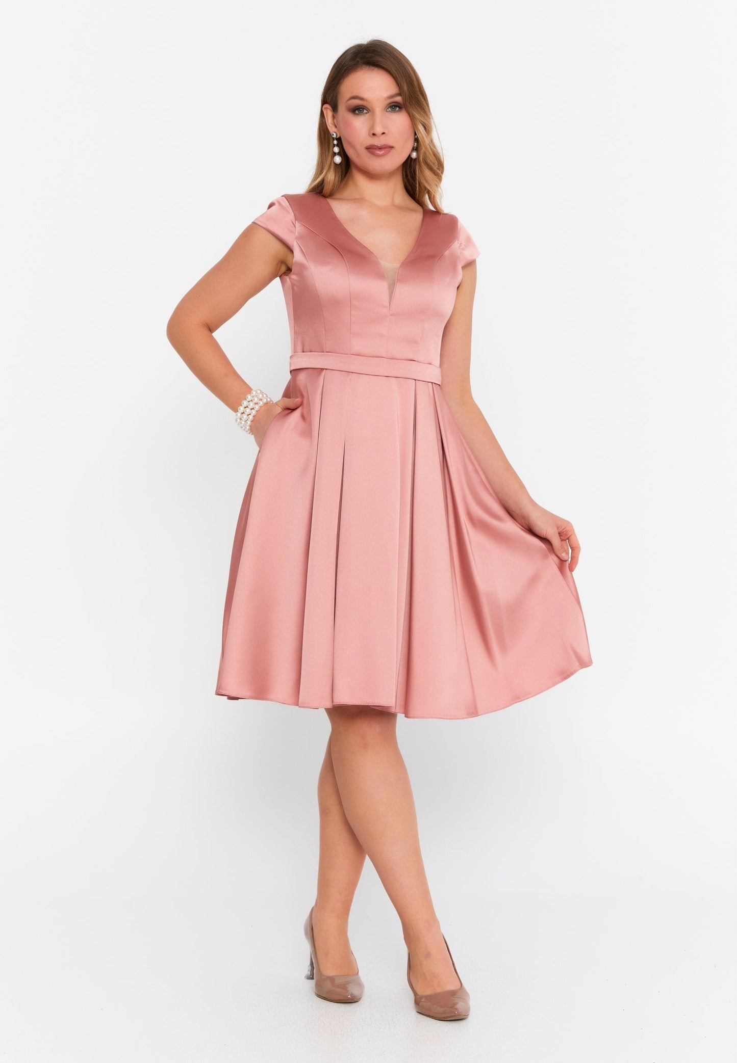 Short Sleeve Mini Satin Column Plus Size Evening Dress Unit Price: €31