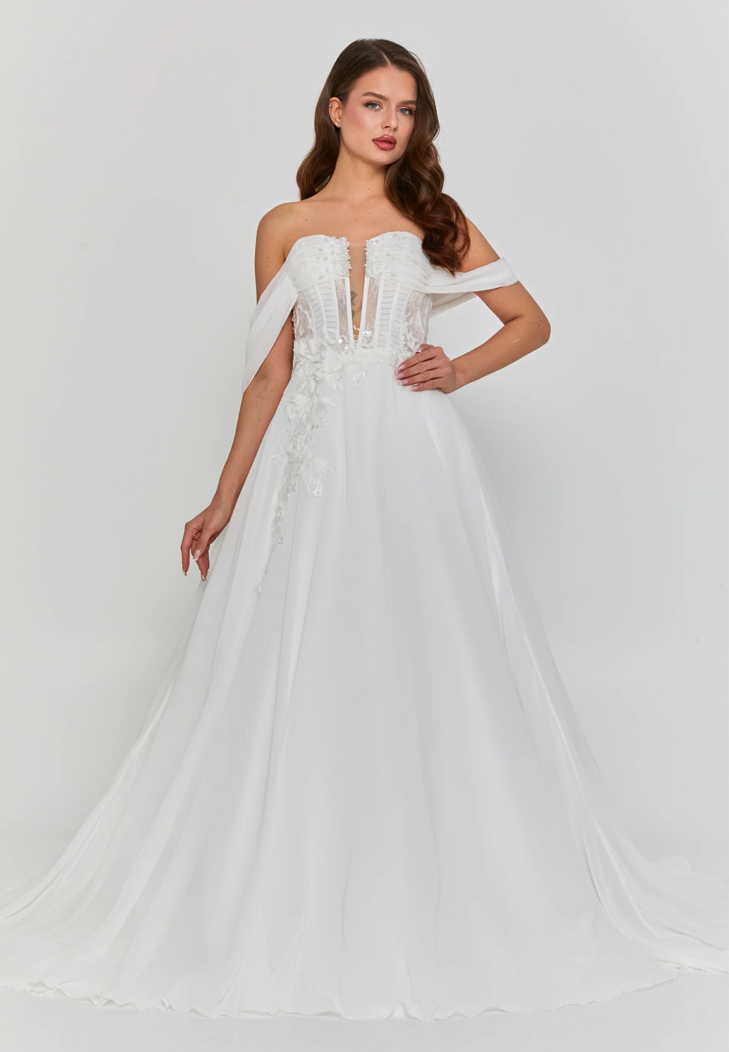 Off Shoulder Maxi Chiffon Regular Wedding Dress Unit Price: €240