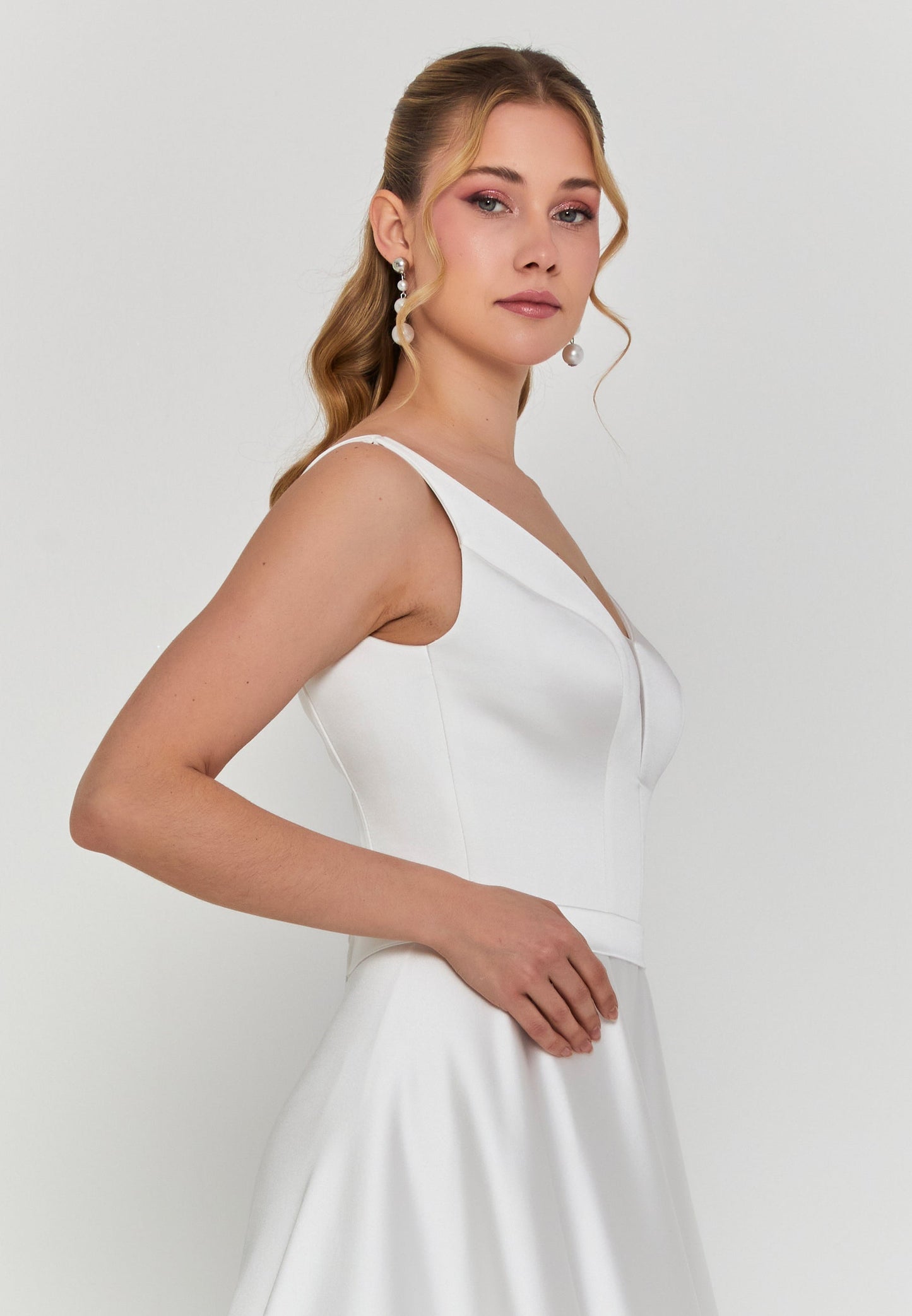 Sleeveless Maxi Satin Regular Wedding Dress Unit Price: €355