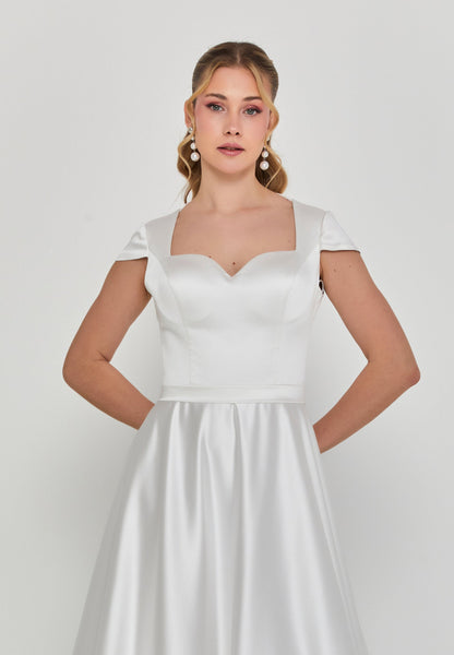 Short Sleeve Maxi Satin Regular Wedding Dress Unit Price: €355