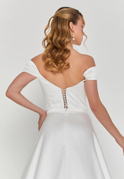 Off Shoulder Maxi Satin Regular Wedding Dress Unit Price: €355