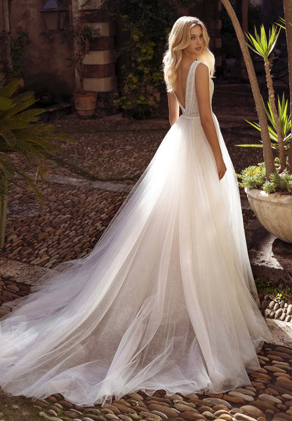 Sleeveless Maxi Tulle Regular Wedding Dress Unit Price: €360
