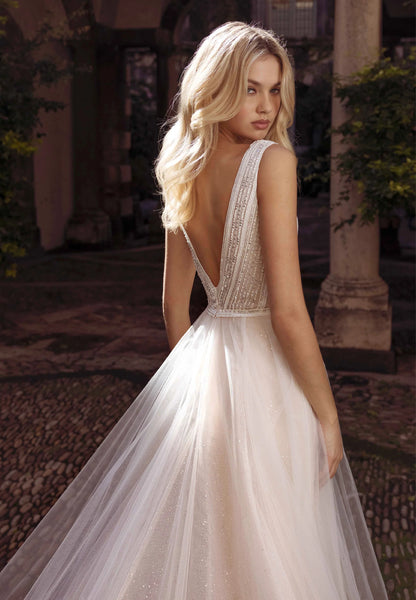 Sleeveless Maxi Tulle Regular Wedding Dress Unit Price: €360