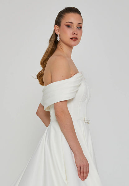 Off Shoulder Maxi Polyester Regular Wedding Dress Unit Price: €270