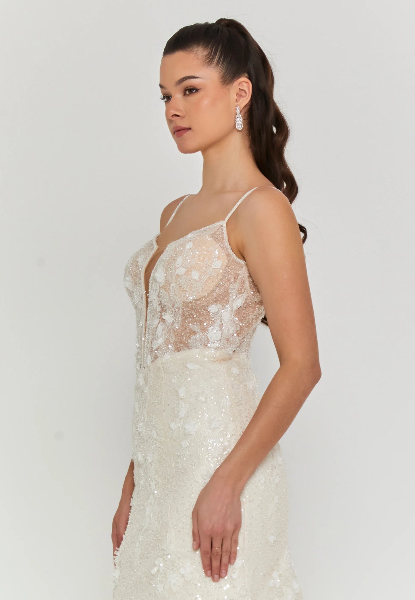 Sleeveless Maxi Tulle Regular Wedding Dress Unit Price: €590