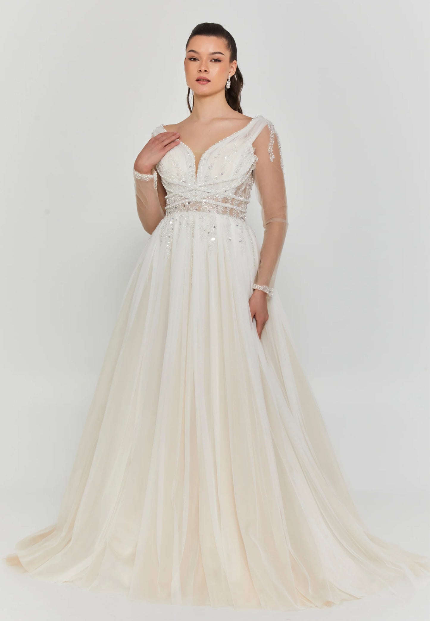 Long Sleeve Maxi Tulle Regular Wedding Dress Unit Price: €440