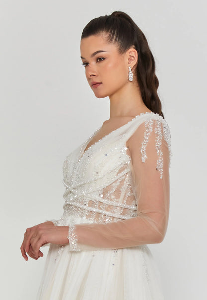 Long Sleeve Maxi Tulle Regular Wedding Dress Unit Price: €440