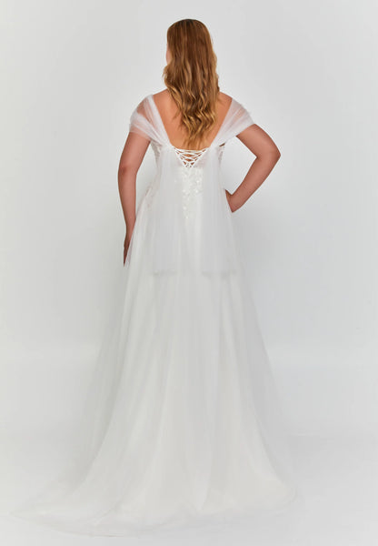 Off Shoulder Maxi Tulle Regular Wedding Dress Unit Price: €450