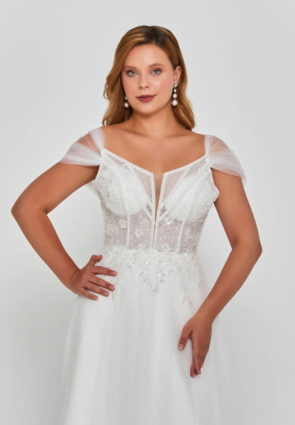 Off Shoulder Maxi Tulle Regular Wedding Dress Unit Price: €450