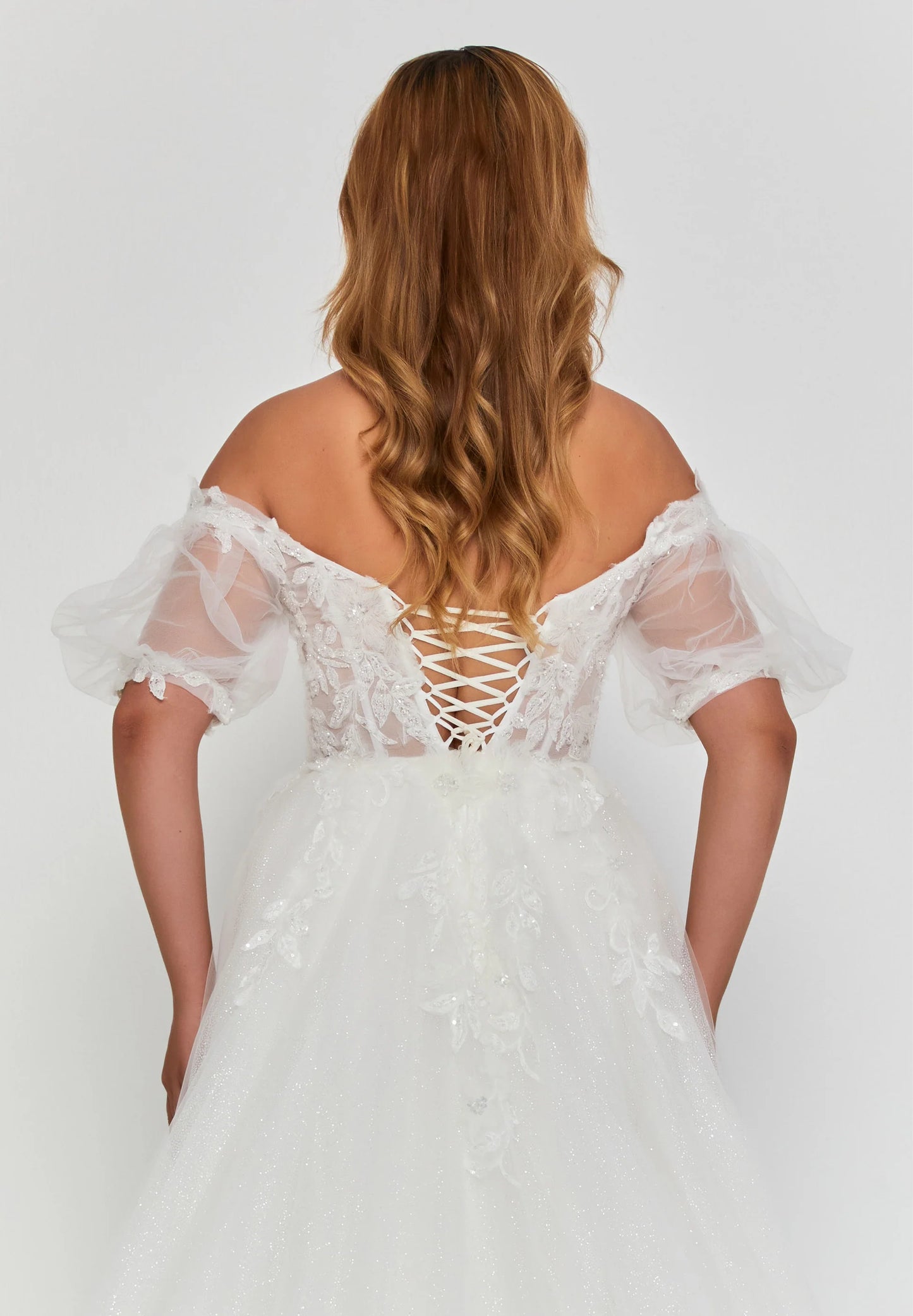 Off Shoulder Maxi Tulle Regular Wedding Dress Unit Price: €450