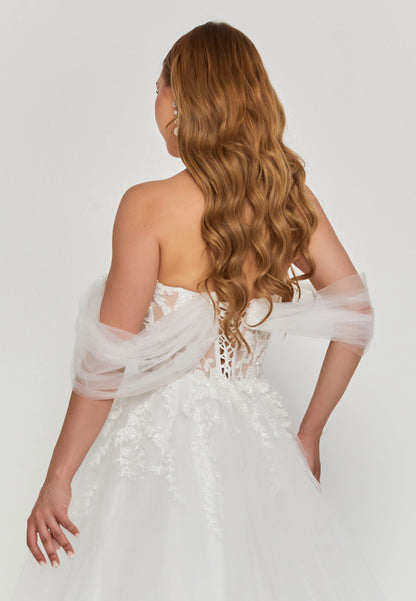 Off Shoulder Maxi Tulle Regular Wedding Dress Unit Price: €290