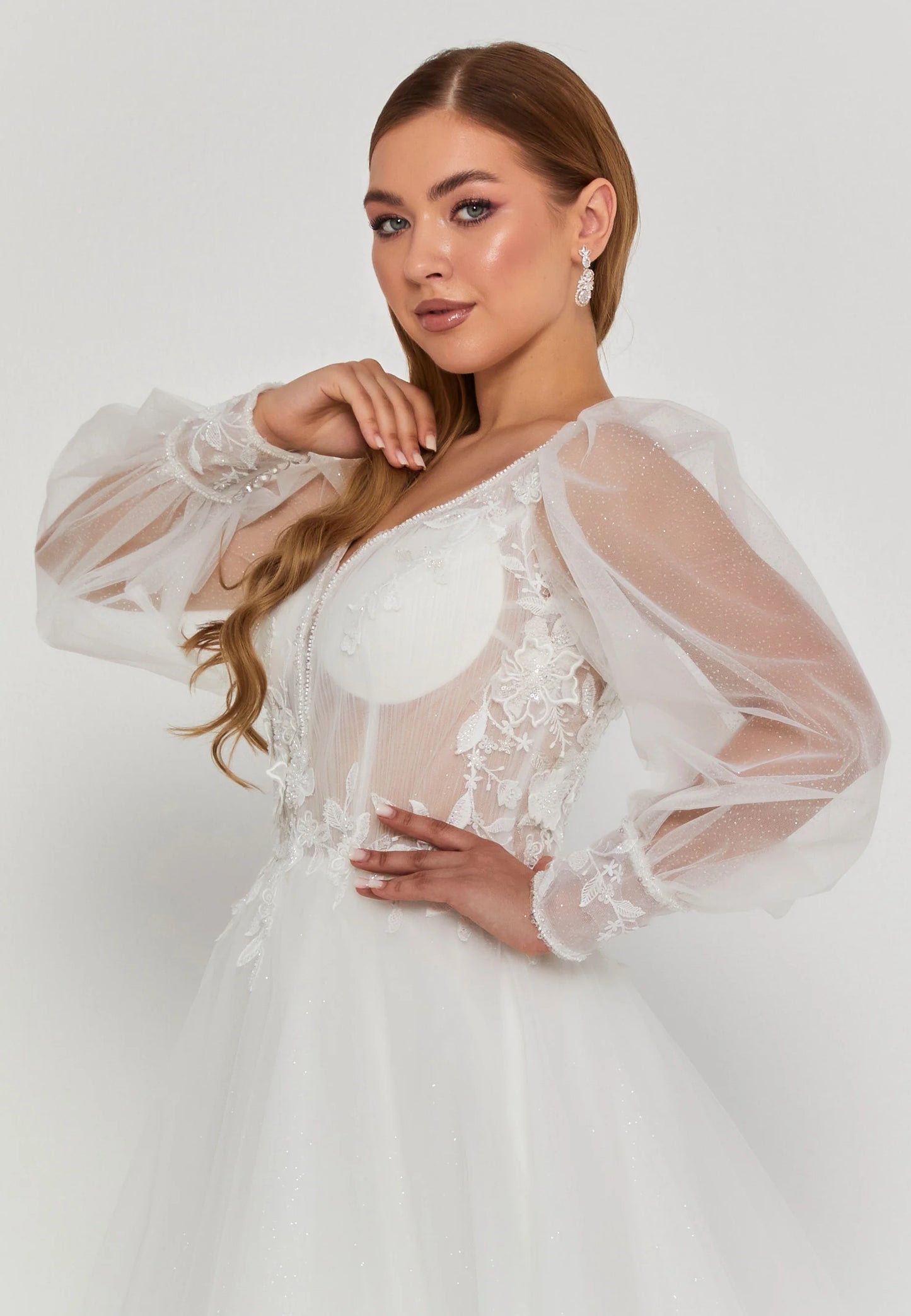 Long Sleeve Maxi Tulle Regular Wedding Dress Unit Price: €265