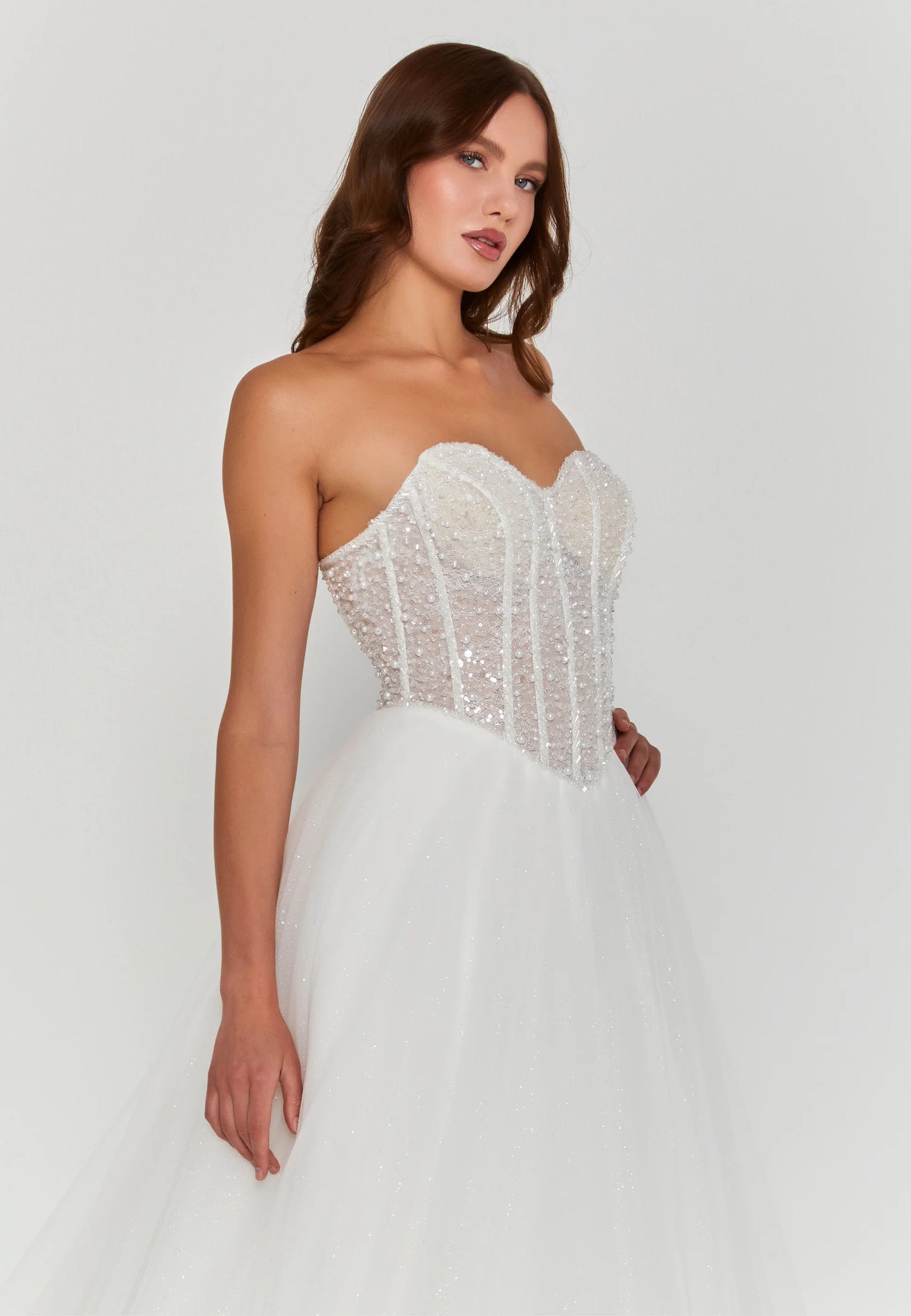Strapless Maxi Tulle Regular Wedding Dress Unit Price: €390