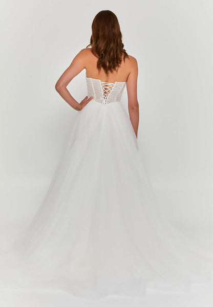 Strapless Maxi Tulle Regular Wedding Dress Unit Price: €390