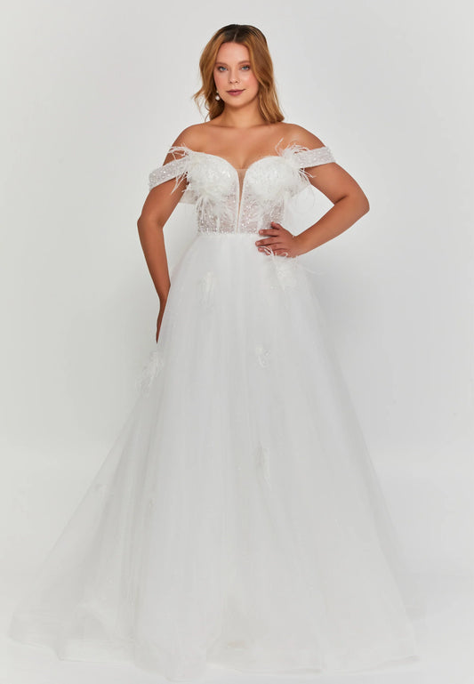 Off Shoulder Maxi Tulle Regular Wedding Dress Unit Price: €450