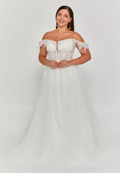 Off Shoulder Maxi Tulle Plus Size Wedding Dress Unit Price: €350