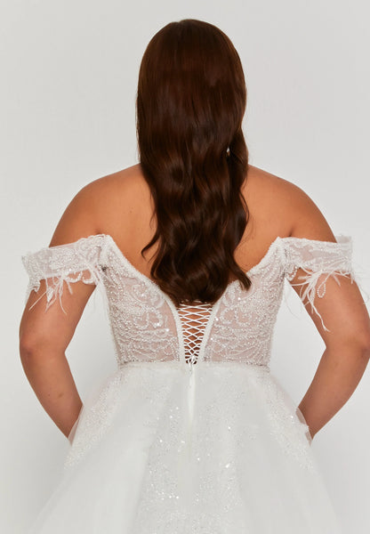 Off Shoulder Maxi Tulle Plus Size Wedding Dress Unit Price: €350