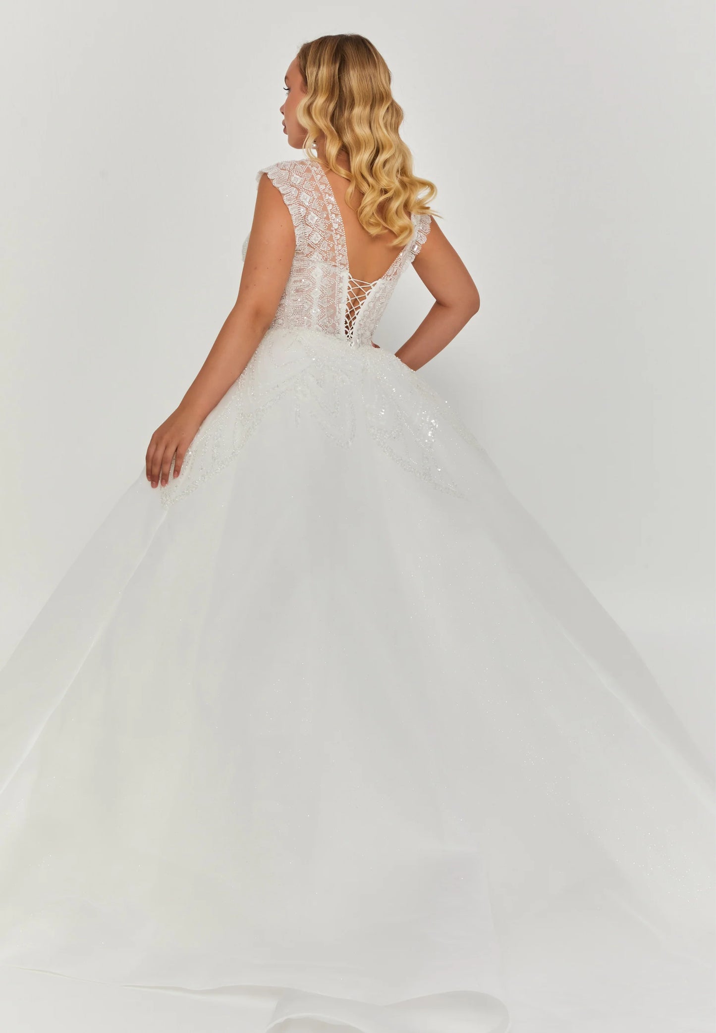 Sleeveless Maxi Tulle Regular Wedding Dress Unit Price: €405