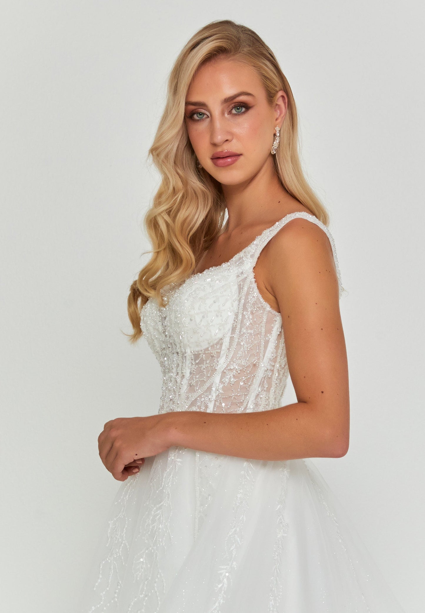Sleeveless Maxi Tulle Regular Wedding Dress Unit Price: €195