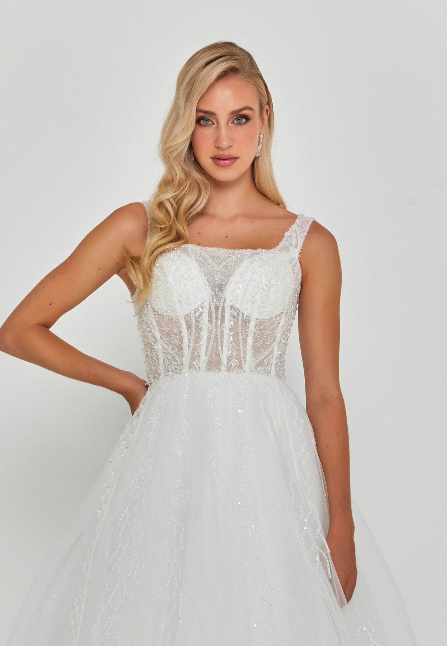 Sleeveless Maxi Tulle Regular Wedding Dress Unit Price: €195