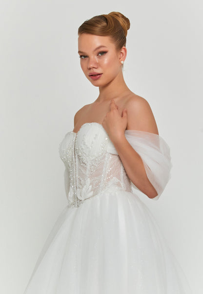 Off Shoulder Maxi Tulle Regular Wedding Dress Unit Price: €200